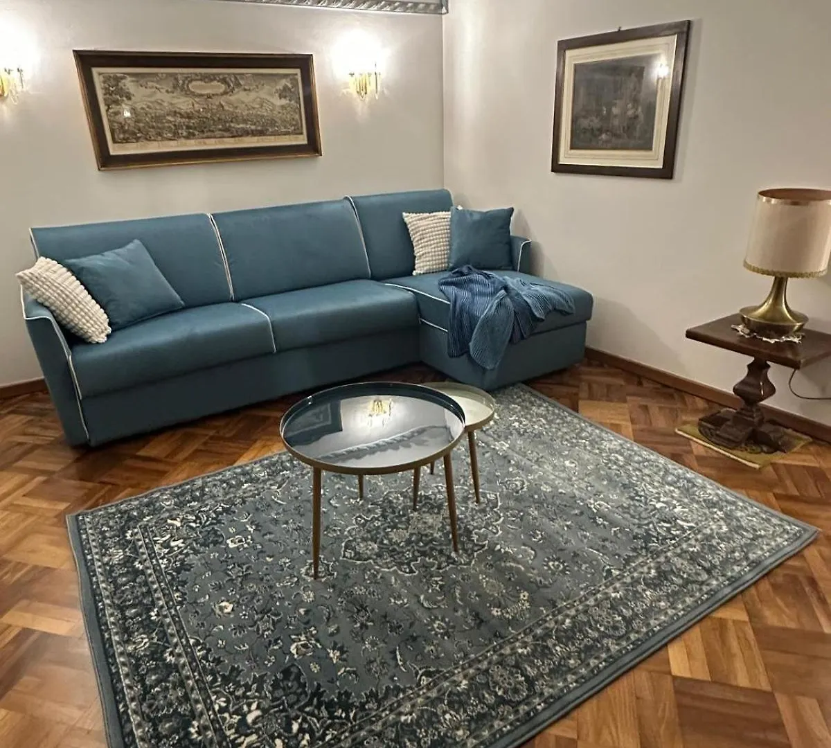 Elegant Apartment In A Historic Building, Just A Few Steps From The Duomo Florence