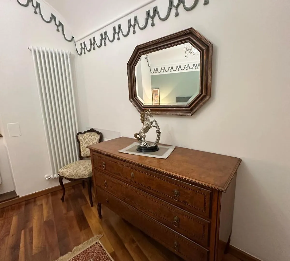 Elegant Apartment In A Historic Building, Just A Few Steps From The Duomo Firenze 0*,  Italia